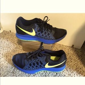 Men’s Nike Sneakers